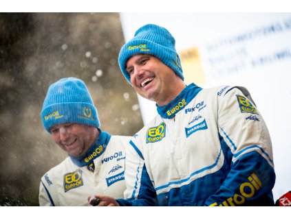 Zimní čepice EuroOil team Václav Pech Petr Uhel