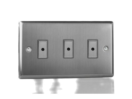 Designový vypínaè Tlaèítkový vypínaè IMPULSE - 3-modulový jednosmìrný (è.1) 0-100 W (max 10 LEDs) 1.1A 1-pólový LED s dálkovým V-Pro KLASICKÉ - kartáèovaná ocel / ocelová tlaèítka, JTE103