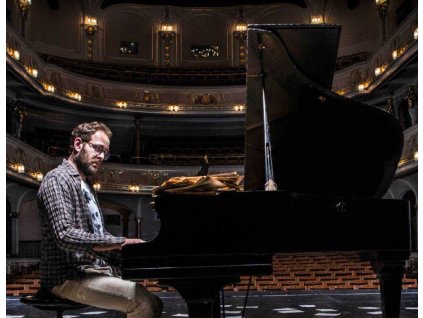 Vila Volman. eShop cover (72)