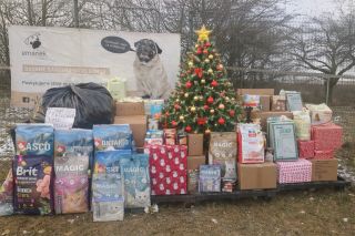 Děkujeme @superzoocz Kutnohorská, Praha 10 a všem jejich klientům za nádhernou vánoční sbírku 🎄 Vaší štědrosti si velice...