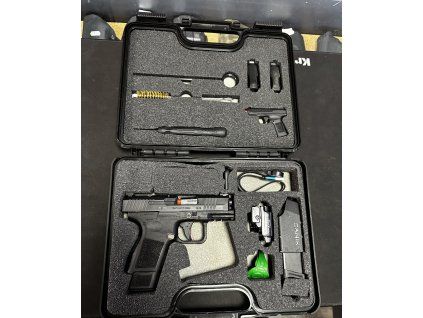 CANIK METE MC9 s příslušenstvím