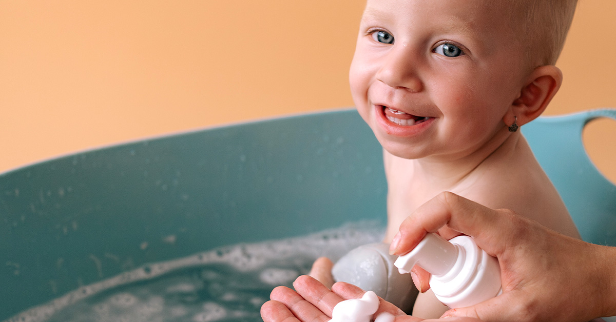 Kúpanie novorodenca: Stačí 3× týždenne a nezabudnite na hydratáciu