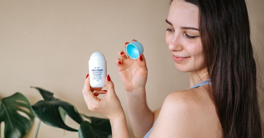 Dezodorant vs. antiperspirant: Čo vlastne potrebujem?
