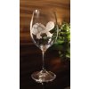 Sklenice na víno 1ks Klara 450ml s rytinou želvičky  - ručně ryté (broušené), dárková krabička