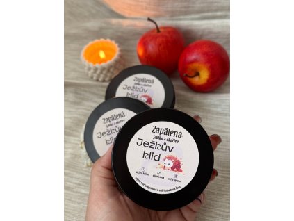 Sójová svíčka - Ježkův klid - v elegantní černé plechovce - Jablko & Skořice
