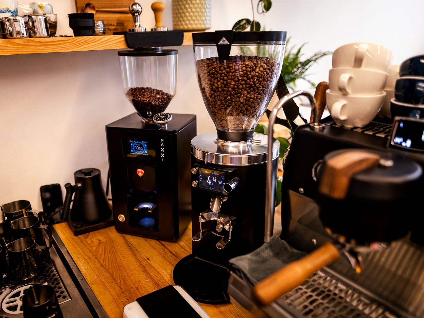 ☕ Mlýnky na kávu a mletí: Klíč ke konzistentnímu espressu - 22 otázek a odpovědí