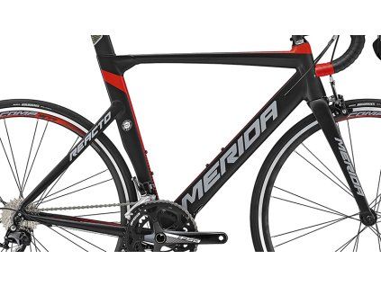 Rám REACTO 400 Matt Black/Red(Grey) (Velikost S-M)