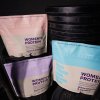 Womens Protein 990g (Příchuť bílá čokoláda s karamelem)