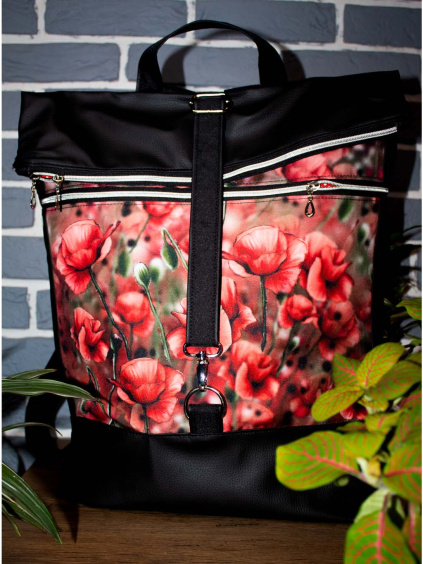 Rolovany batoh velky Cerny Vlci maky 01