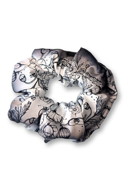 Gumička Scrunchie Černobílé vlčí máky 2