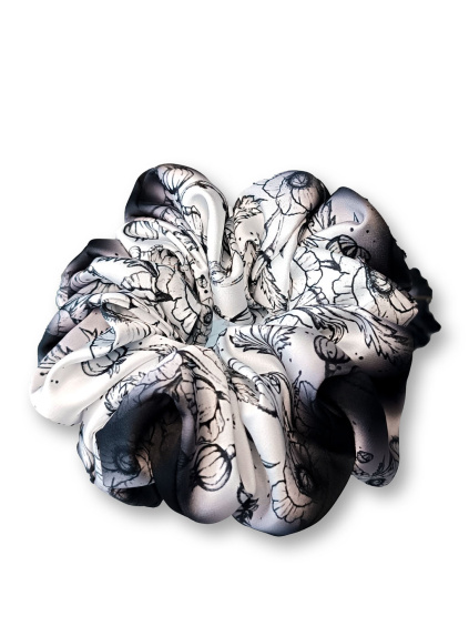 Gumička Scrunchie Černobílé vlčí máky 3