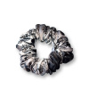 Gumička Scrunchie Černobílé vlčí máky 1