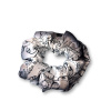 Gumička Scrunchie Černobílé vlčí máky 2
