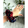 Saténová gumička scrunchie Bohatá Nespoutaná modročerná (4)