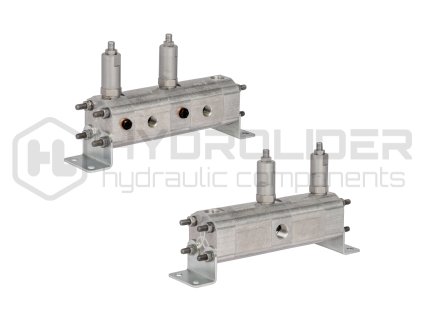 Pýesně ozubeně dŘliź pr…toku oleje GR10 2x6,3cm3 1xIN - 2xOUT s vyrovn vacˇmi ventily. Rozsah vstupnˇho pr…toku oleje: 15,2 - 37,5L/min.