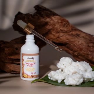 Slaďouš 🤤🥰 Cupuacu olej vzniká při výrobě cupuacu másla. Obě suroviny používáme v naší kosmetice pro jejich benefity, jako...