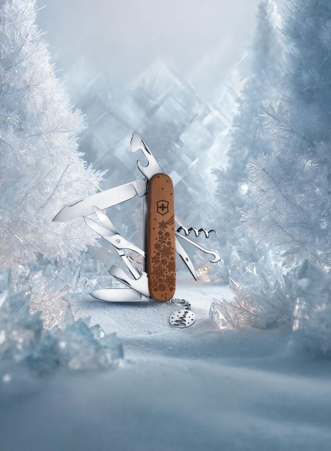 Limitovaná zimní edice Victorinox Climber Winter Magic 2025