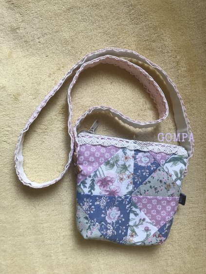 Táska, virág mintás, patchwork
