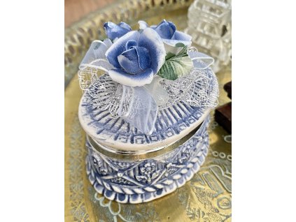 Dózička s růžemi