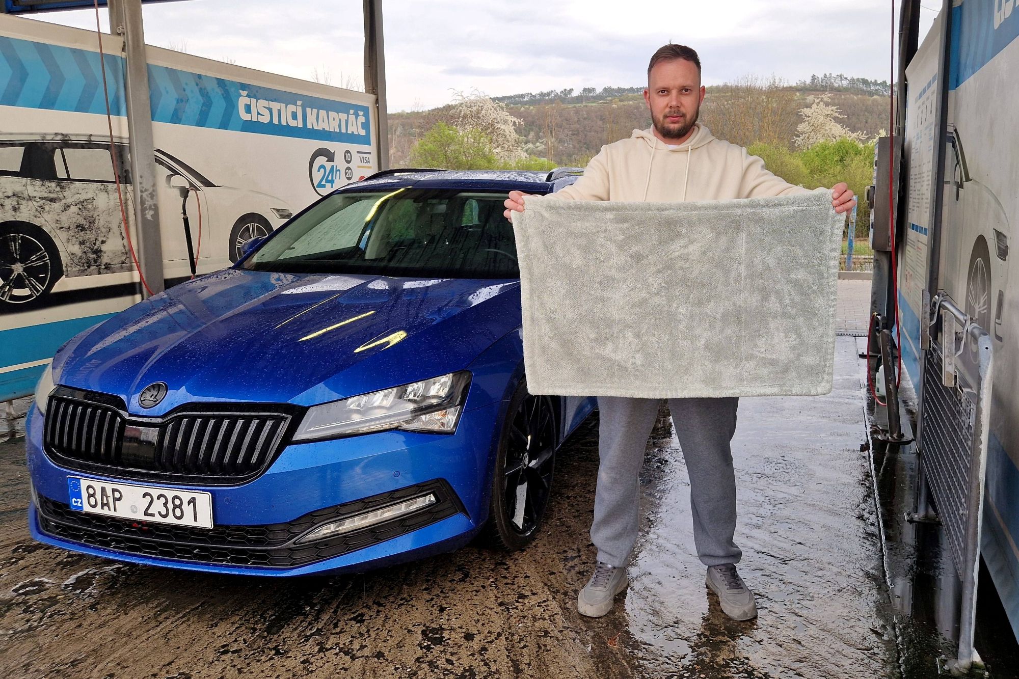 The Collection Aqua Big: sušící ručník na auto, který vydrží roky