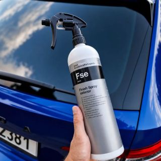 Rychlý lesk bez zdlouhavého leštění! Koch Chemie Finish Spray Exterior odstraní prach, lehké nečistoty i zaschlé kapky...