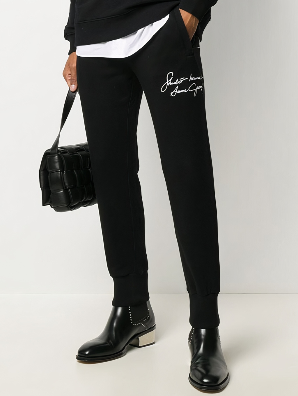 GIVENCHY Slogan Black tepláky Veľkosť: XL