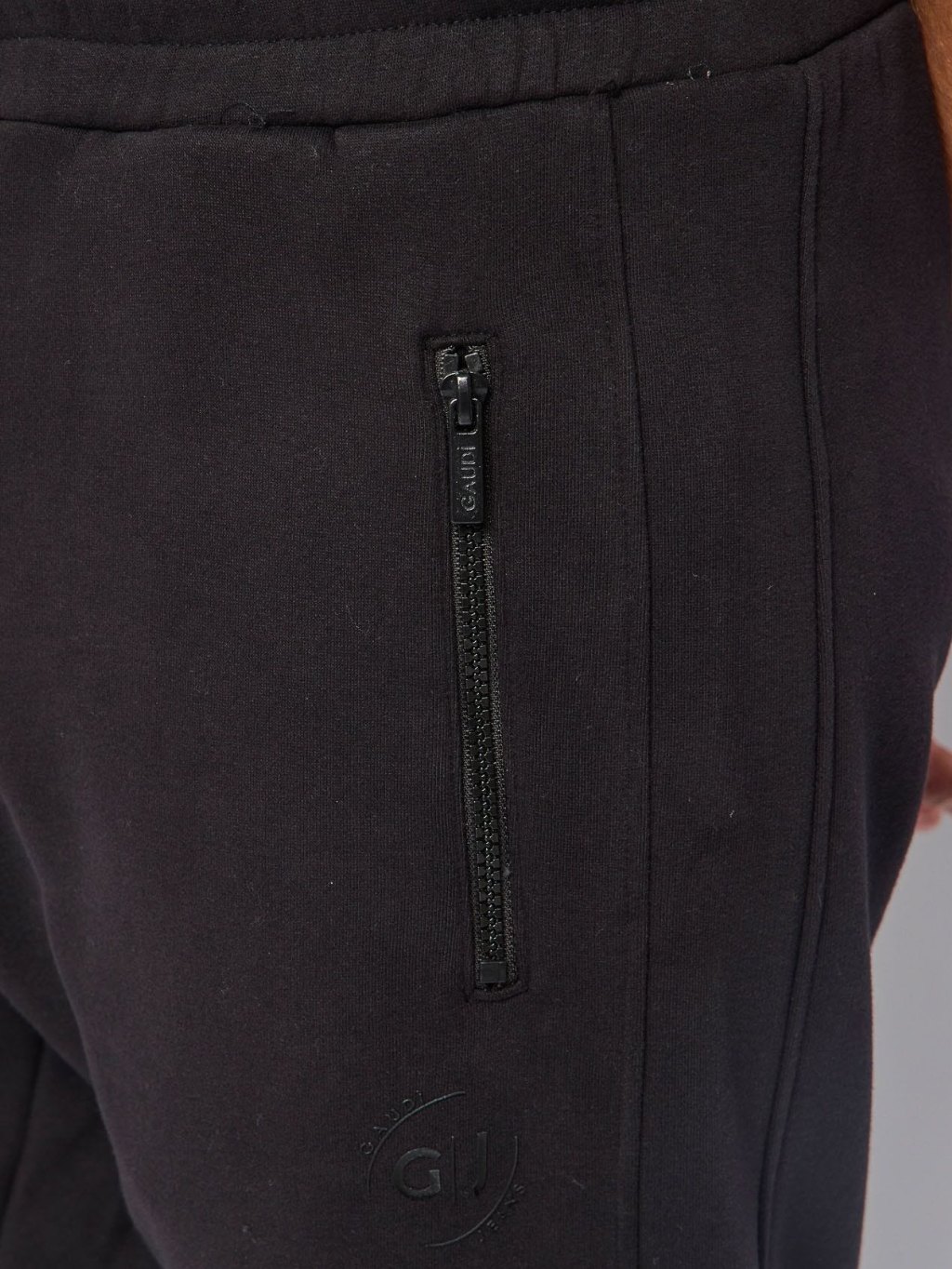GAUDI Logo Black tepláky Veľkosť: L – Obrázok 4