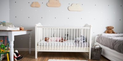 Postieľka pre bábätko: Ako vybrať tú správnu?