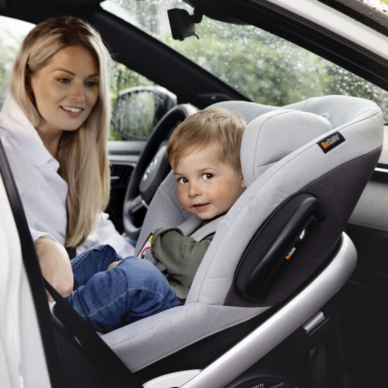 Autosedačka BeSafe Stretch B Farba: Metallic Mélange