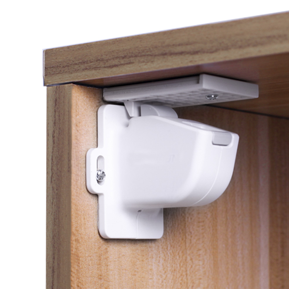 Zopa magnetický uzáver skriniek-zásuviek 4ks white