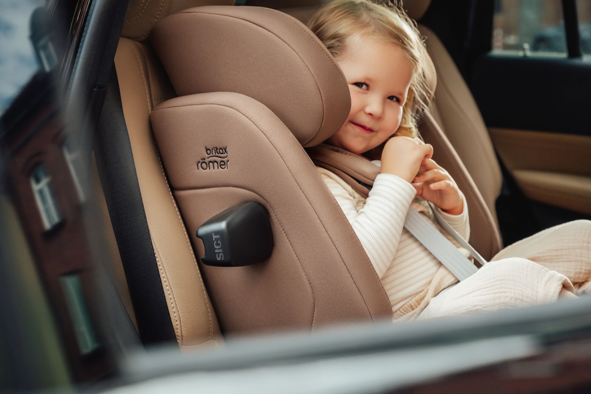 BRITAX Britax-Römer Advansafix Pro Lux Farba: Soft Taupe