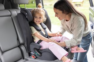 Konečne sedačka, ktorá nerobí kompromisy! 🔥 Predstavujeme novú Joie i-Irvana™ Max. Zabudnite na skorý prechod na pásy...