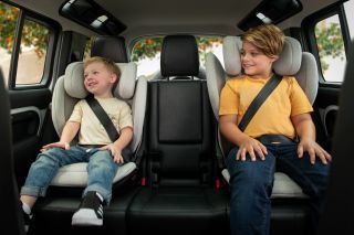 Keď sú detaily premyslené, cestovanie je jednoduchšie. Nuna AACE LX je navrhnutá tak, aby tento prechod bol bezpečný,...