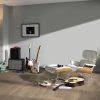 vinylova podlaha parador basic 30 dub 1730635 v interieri s gitarami