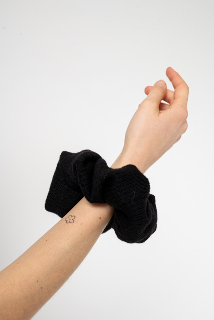 Černá Scrunchie