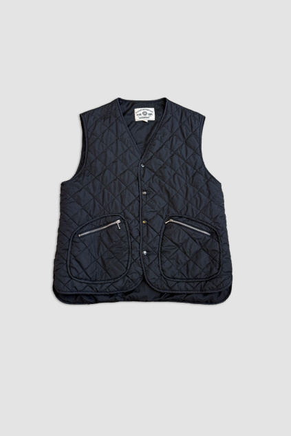 Černá Prošívaná Vesta