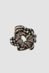 232926 2 karovana vlnena scrunchie