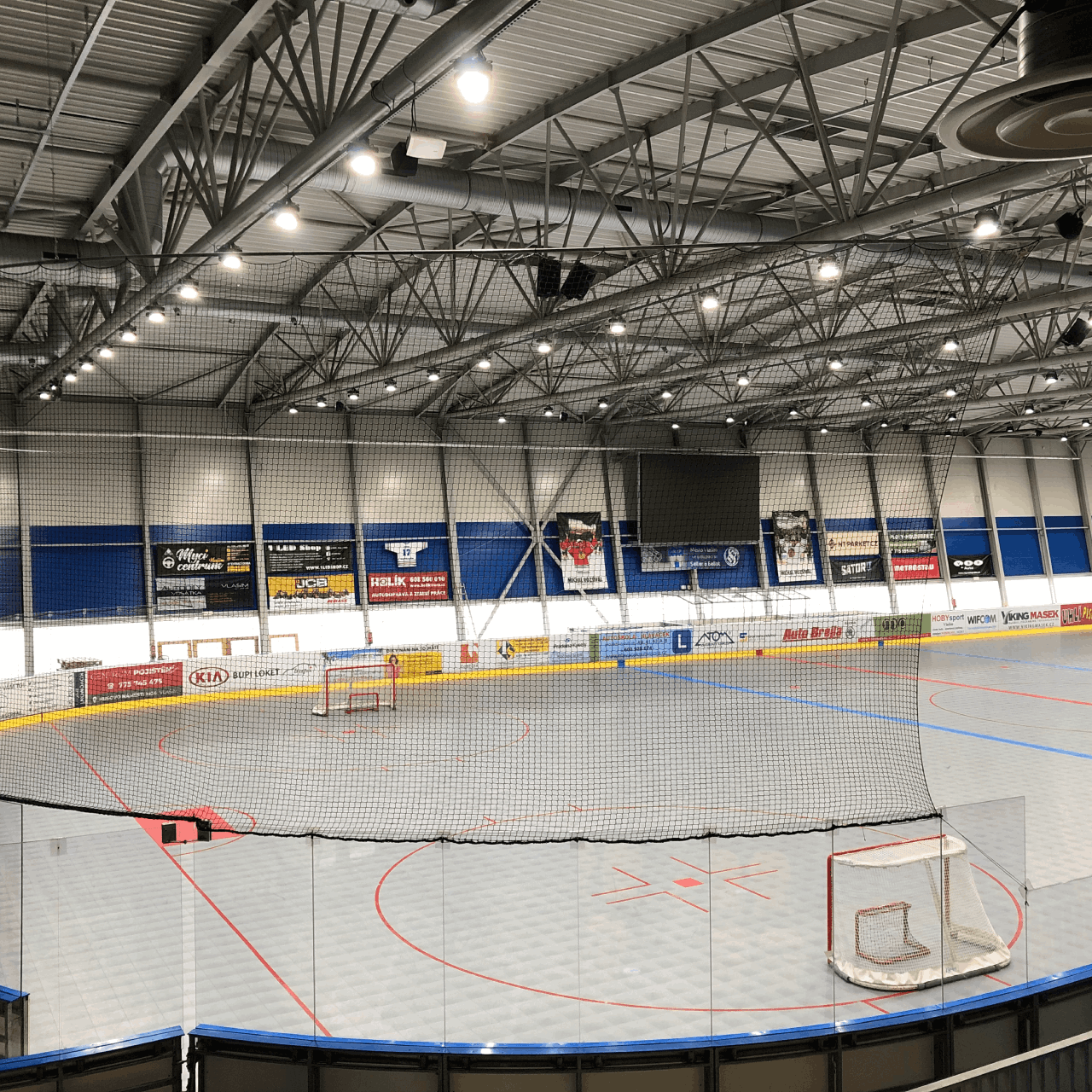 LED osvětlení zimního stadionu