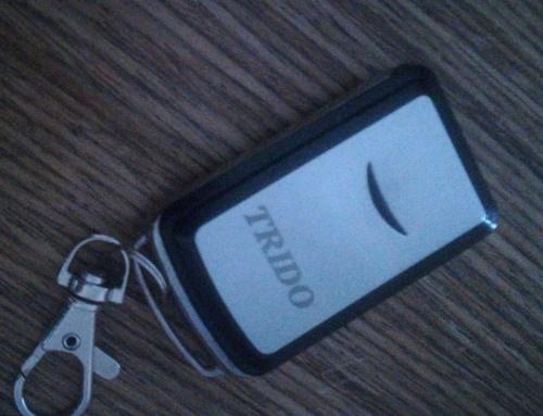 doporučení dálkového ovladače ke garážovým dveřím Trido, chtěl bych ovladač, který je do autozapalovače