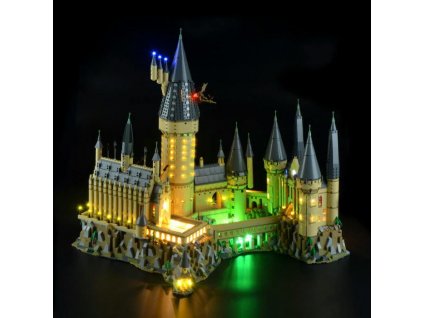 light lego harry potter castle 71043 700x