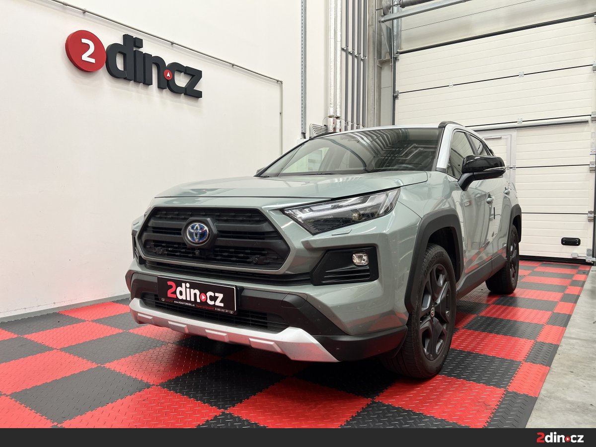 Toyota RAV4 – Částečné odhlučnění hybridního SUV