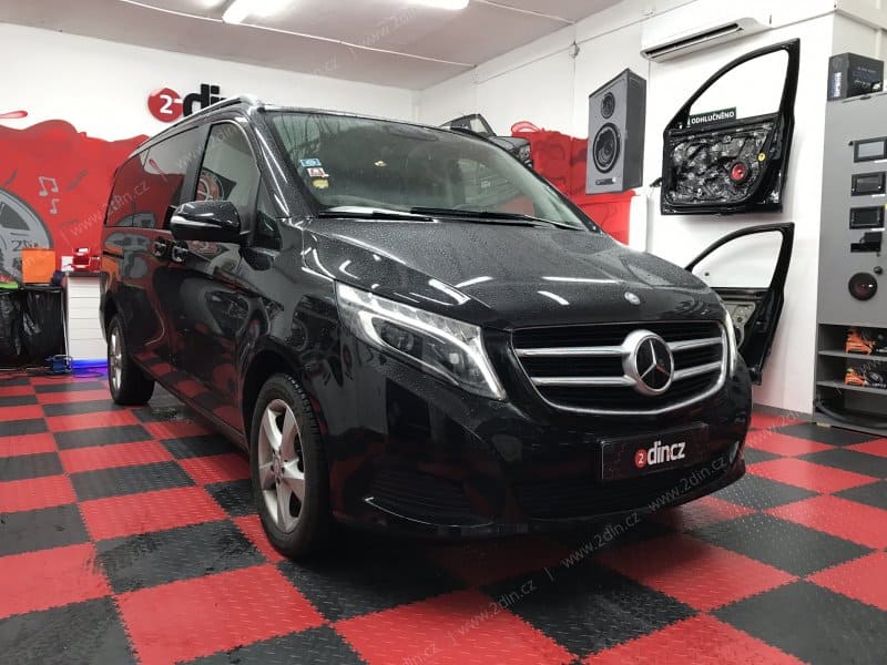 Mercedes Benz V-Class - Ozvučení a montáž CarPlay