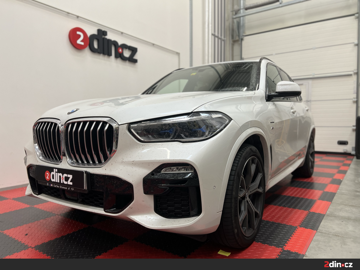 BMW X5 G05 – Upgrade základní výbavy na špičkové audio MATCH s DSP
