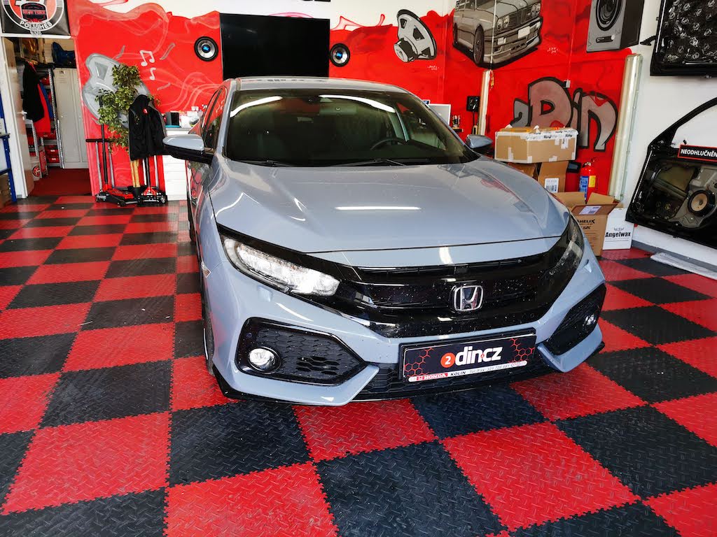 Honda Civic 10g - Montáž reproduktorů
