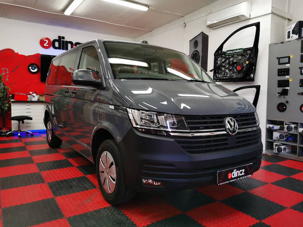 VW Transporter T6 - Kompletní odhlučnění auta a montáž kamery