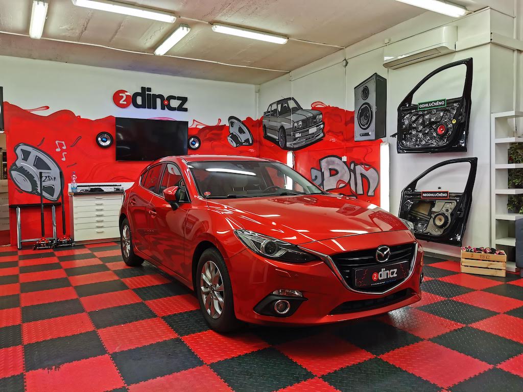 Mazda 3 -  Kompletní odhlučnění včetně střechy