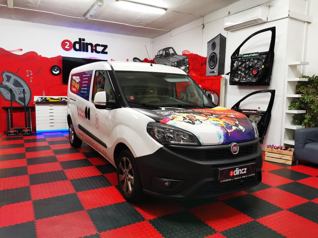 Fiat Doblo - Výměna reproduktorů a montáž subwooferu