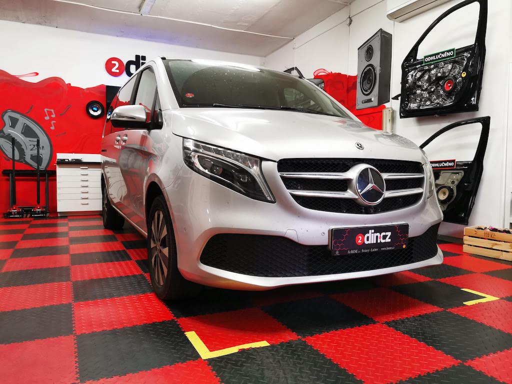 Mercedes-benz V-Class - Dodělání Apple Carplay a Android auto