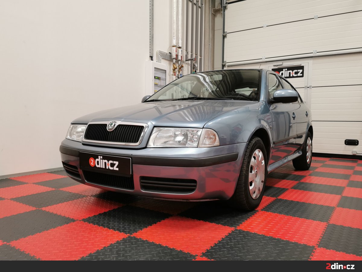 Škoda Octavia I - Česká klasika na odhlučnění