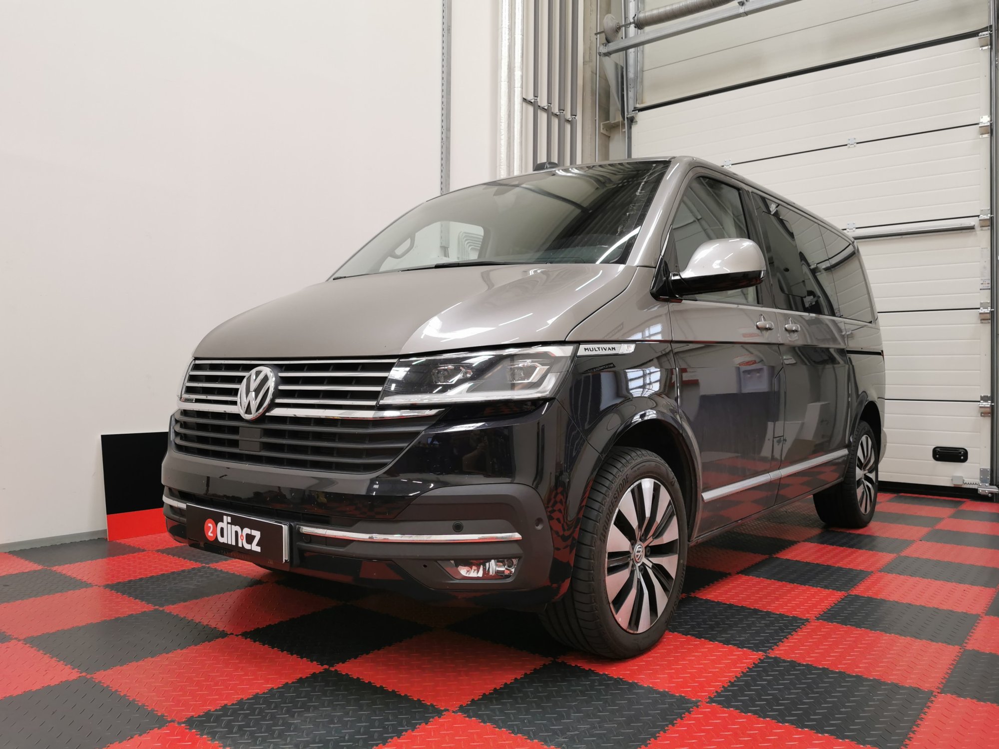 VW Multivan T6.1 - Ozvučujeme velký prostor